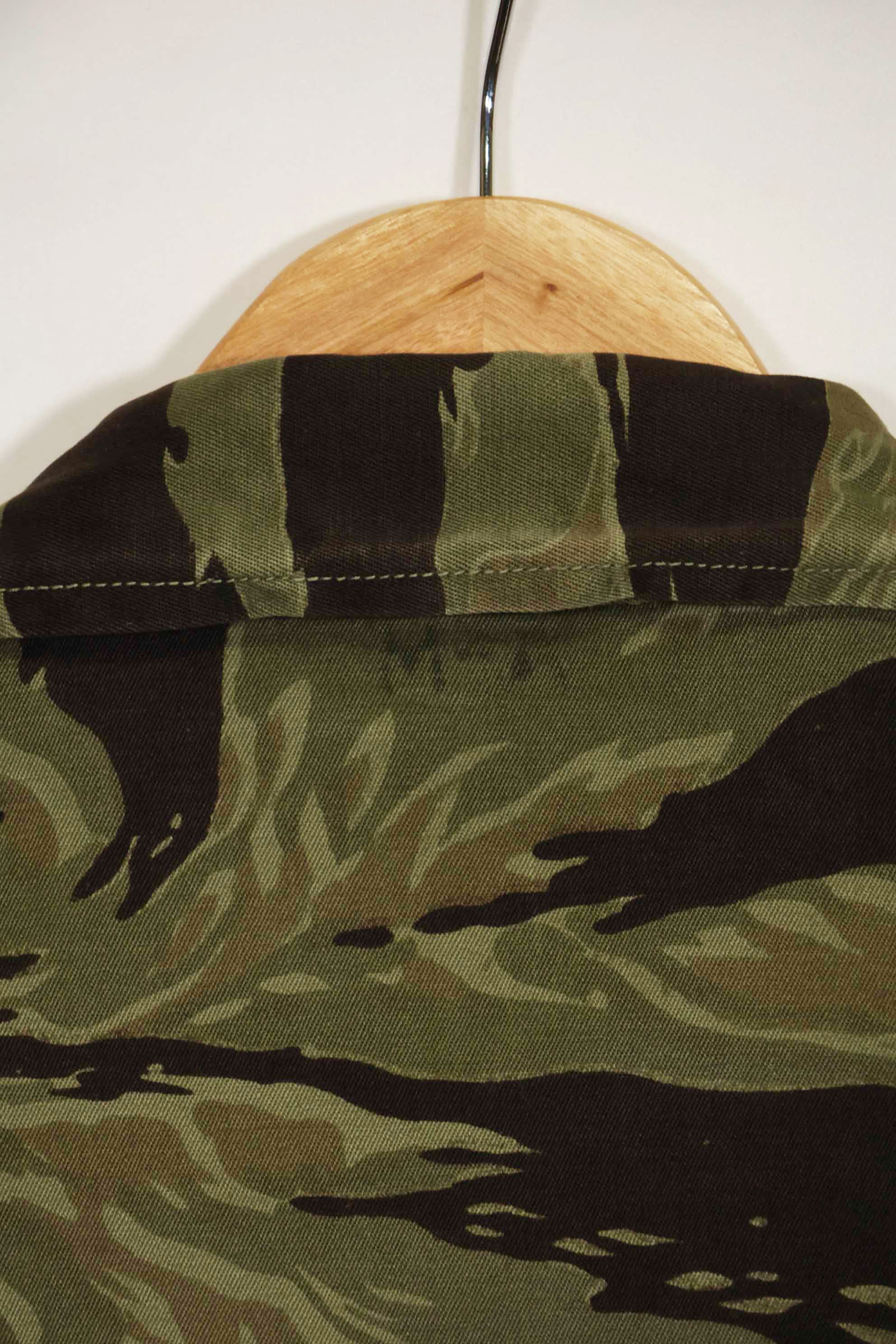 1960年代 クラシックパターン タイガーストライプ シャツ Asian Cut 中古品