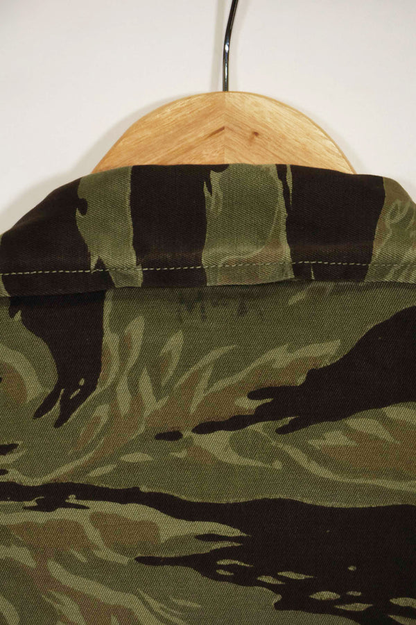 1960年代 クラシックパターン タイガーストライプ シャツ Asian Cut 中古品