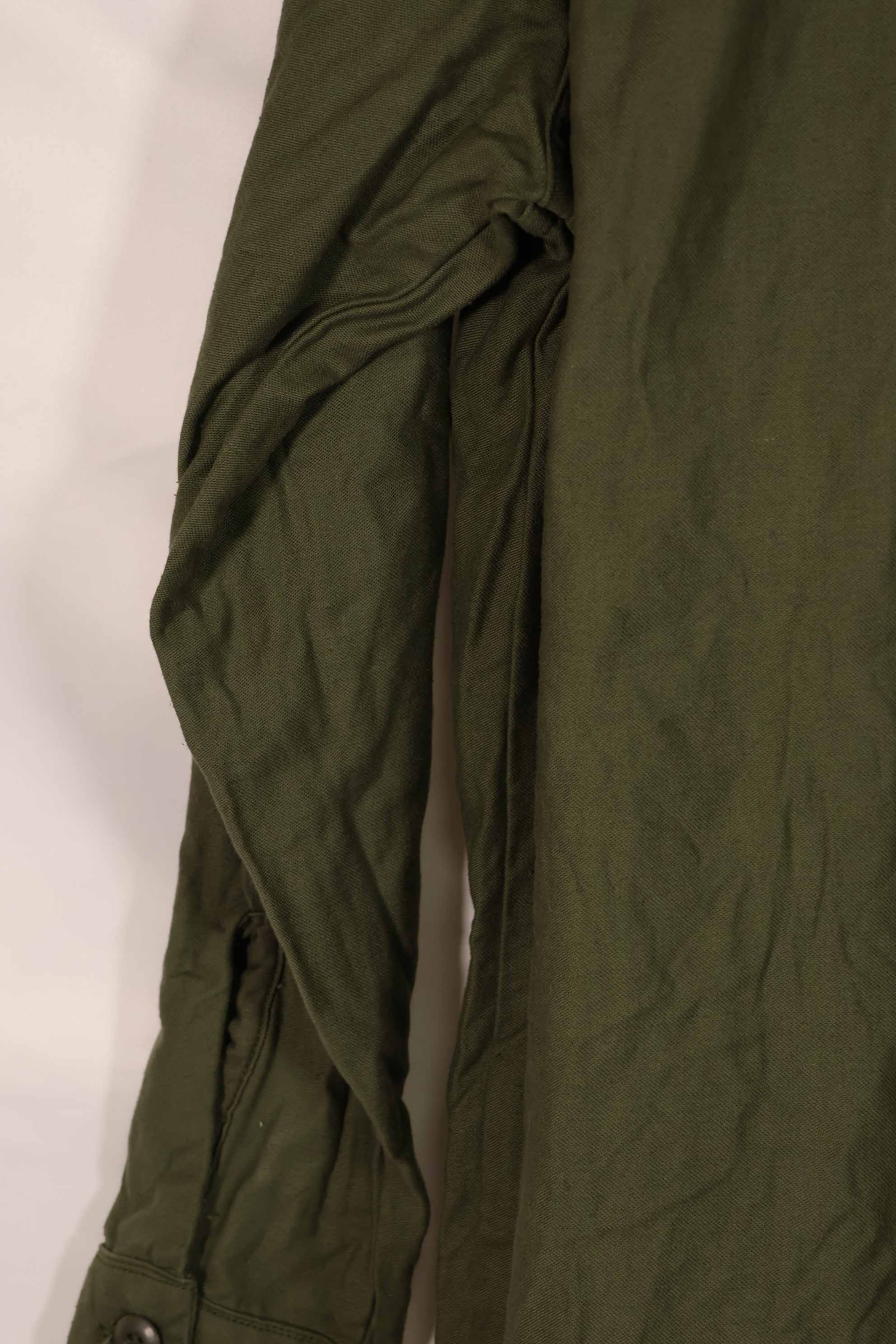 実物 1971年製 アメリカ軍 OG-107 ユーティリティシャツ ほぼ未使用品 A