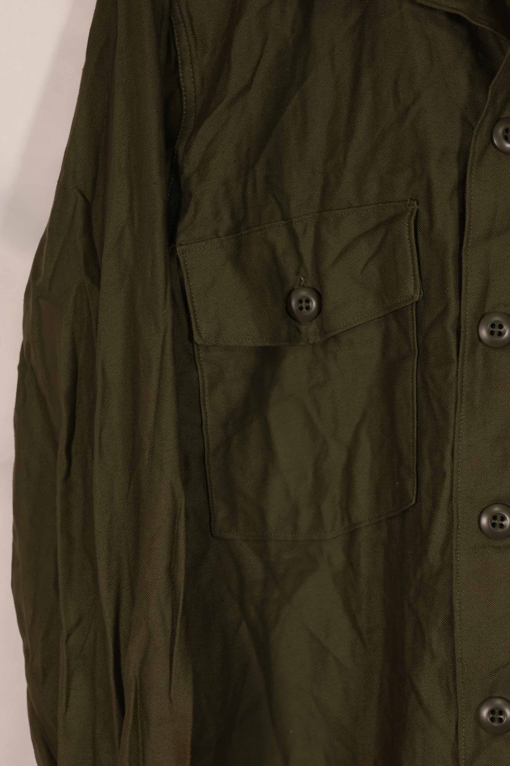 実物 1967年製 アメリカ軍 OG-107 ユーティリティシャツ ほぼ未使用品 B