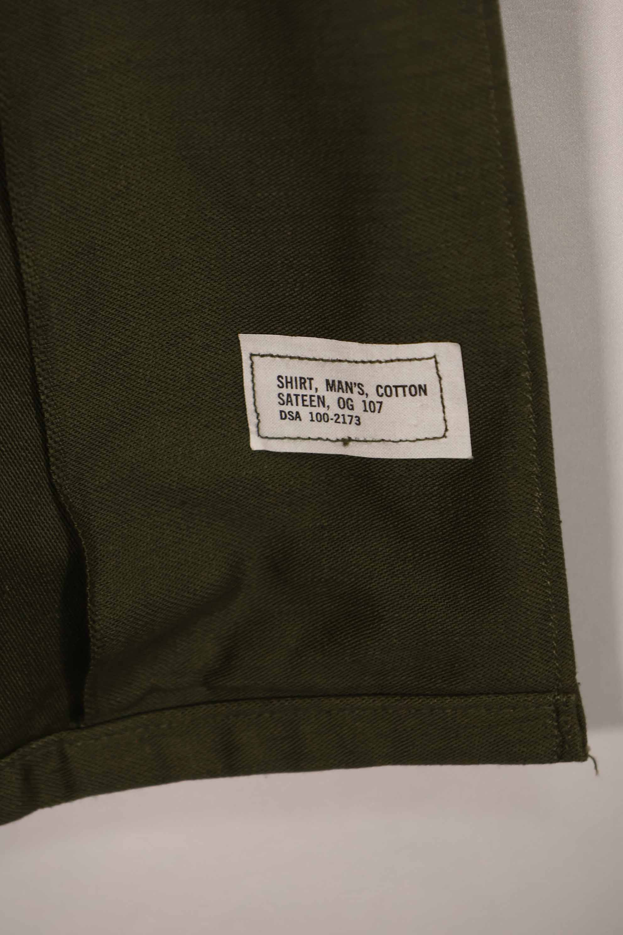 実物 1960年代前半ロット アメリカ軍 OG-107 ユーティリティシャツ ほぼ未使用品 C