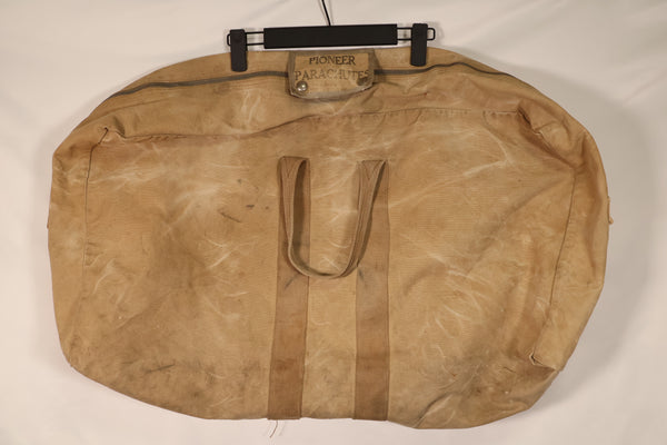 実物 WWII PIONEER PARACHUTES バッグ 中古品 キットバック