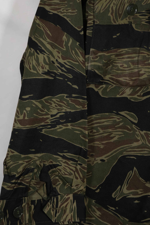 実物 シルバータイガーストライプ Asian Cut A-Lサイズ シャツ Used 状態良い