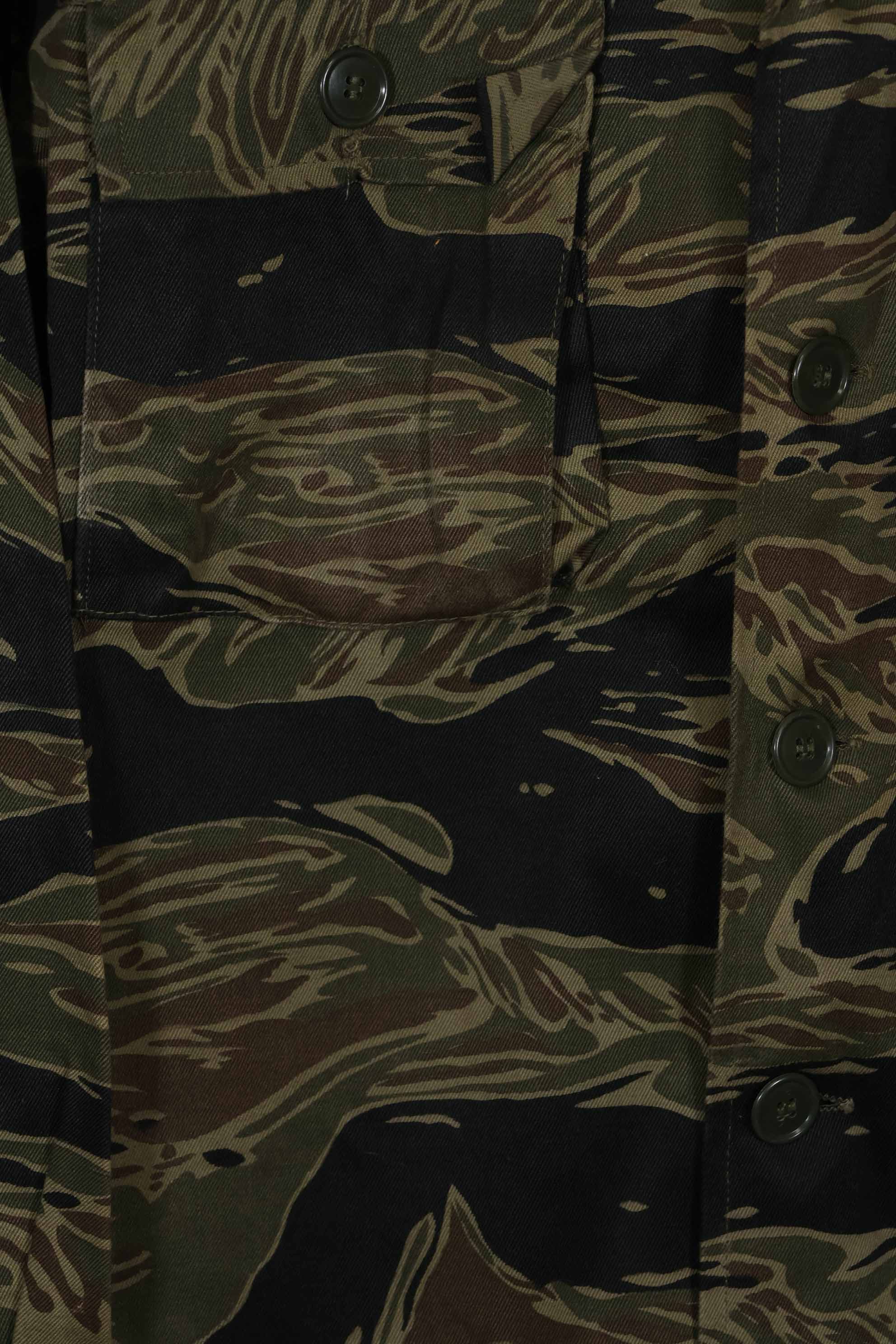 実物 シルバータイガーストライプ Asian Cut A-Lサイズ シャツ Used 状態良い