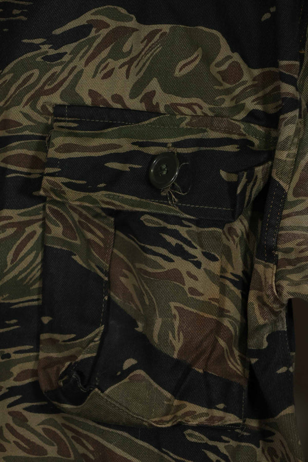 実物 シルバータイガーストライプ Asian Cut A-Lサイズ シャツ Used 状態良い