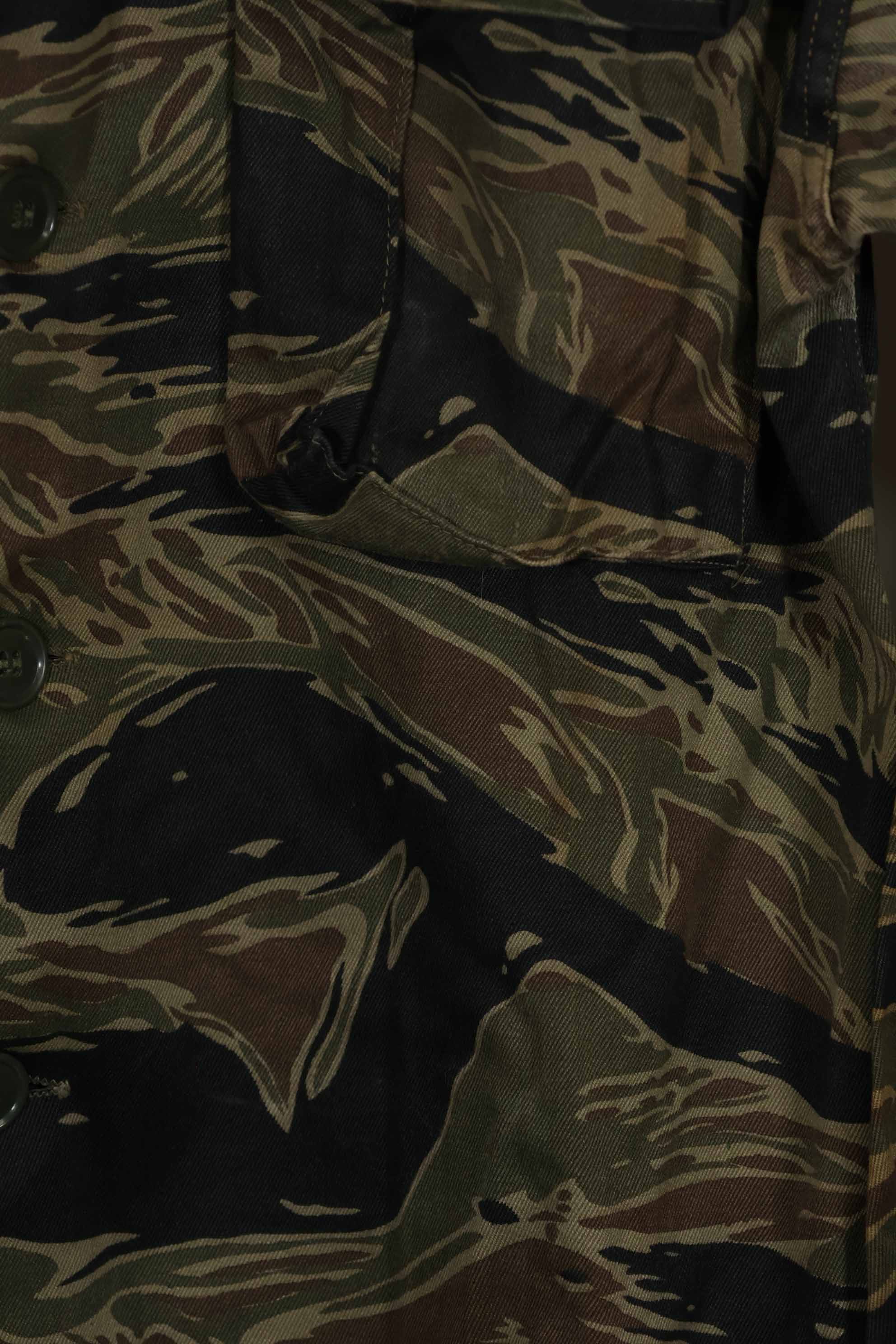 実物 シルバータイガーストライプ Asian Cut A-Lサイズ シャツ Used 状態良い