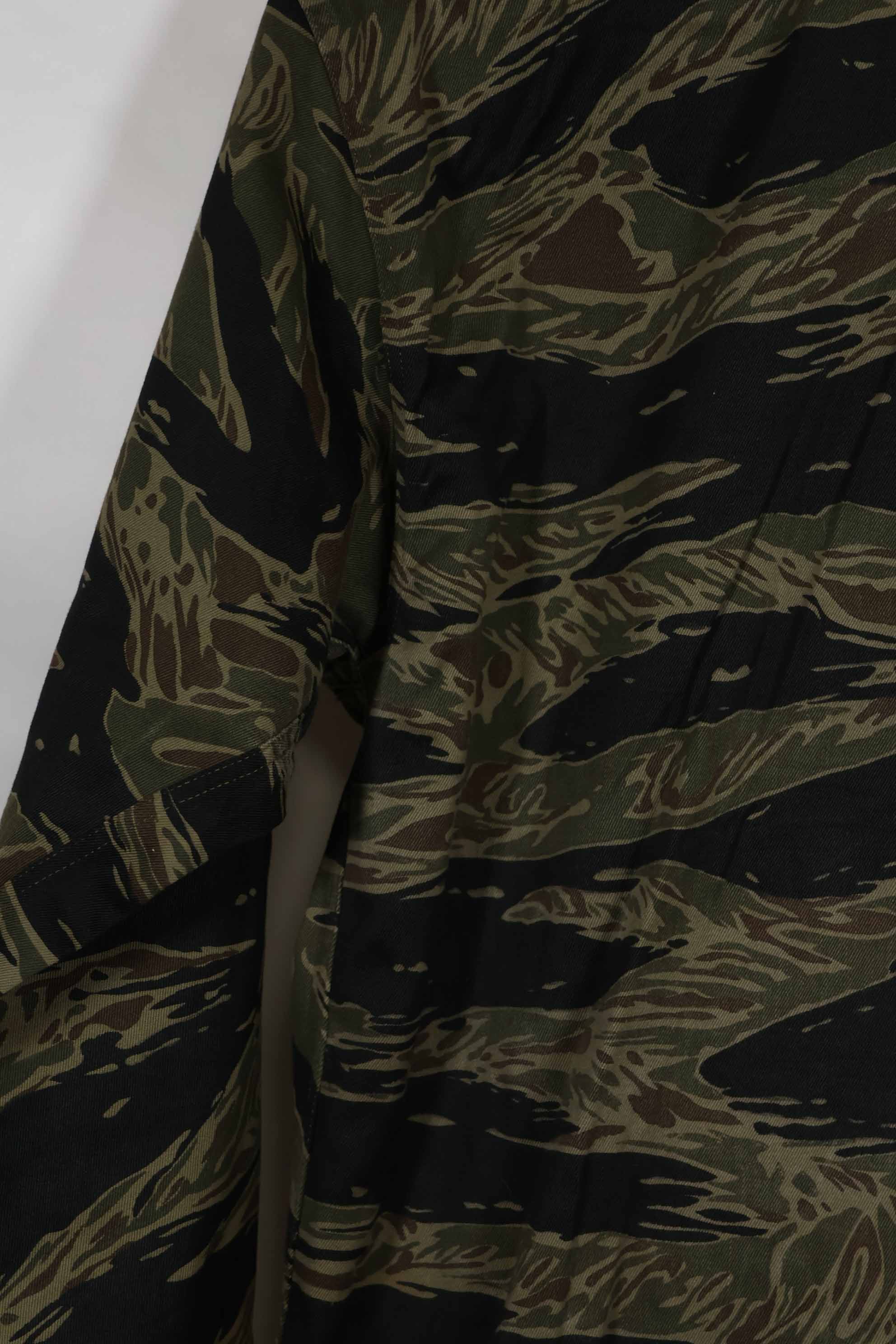 実物 シルバータイガーストライプ Asian Cut A-Lサイズ シャツ Used 状態良い