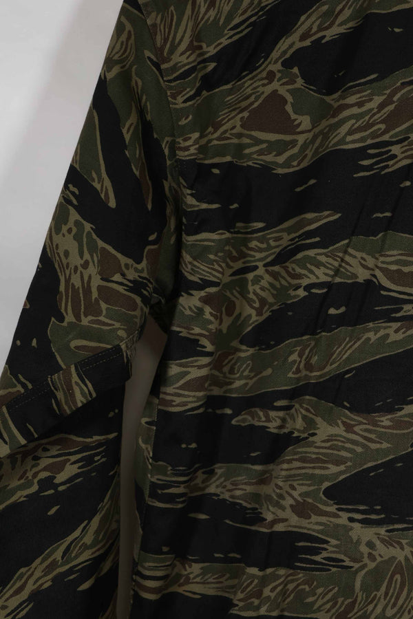 実物 シルバータイガーストライプ Asian Cut A-Lサイズ シャツ Used 状態良い