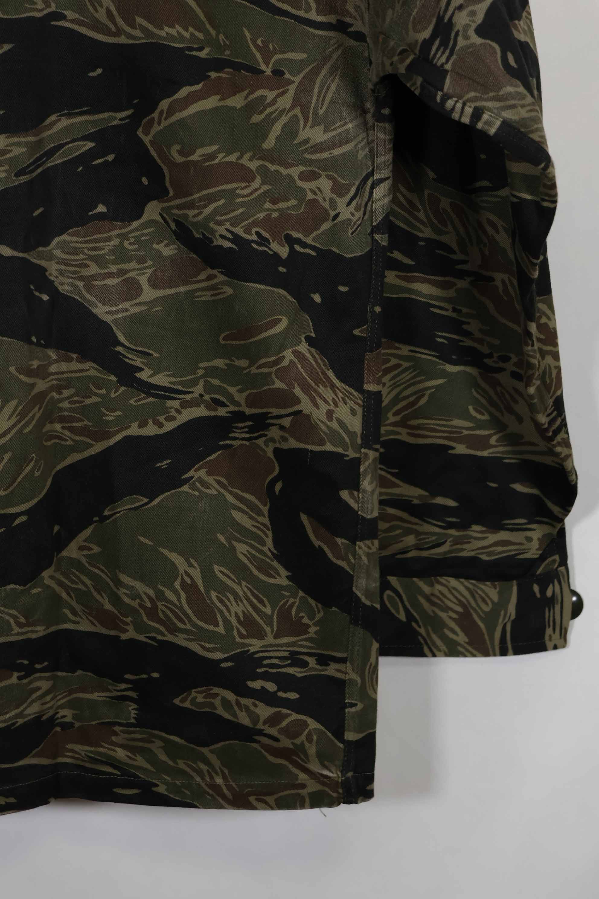 実物 シルバータイガーストライプ Asian Cut A-Lサイズ シャツ Used 状態良い