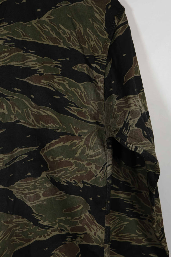 実物 シルバータイガーストライプ Asian Cut A-Lサイズ シャツ Used 状態良い