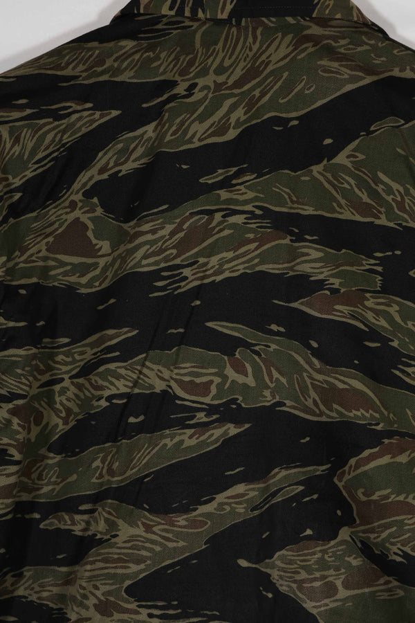 実物 シルバータイガーストライプ Asian Cut A-Lサイズ シャツ Used 状態良い