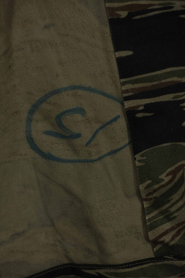 実物 シルバータイガーストライプ Asian Cut A-Lサイズ シャツ Used 状態良い