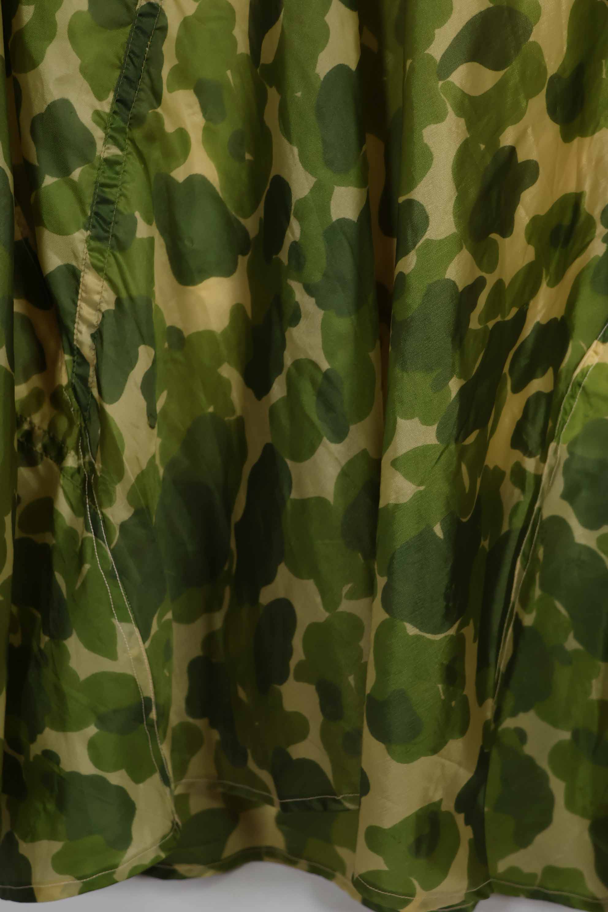 実物 ローカルメイド 特殊部隊現地調達品 パラシュートカモフラージュ プルオーバー 中古品