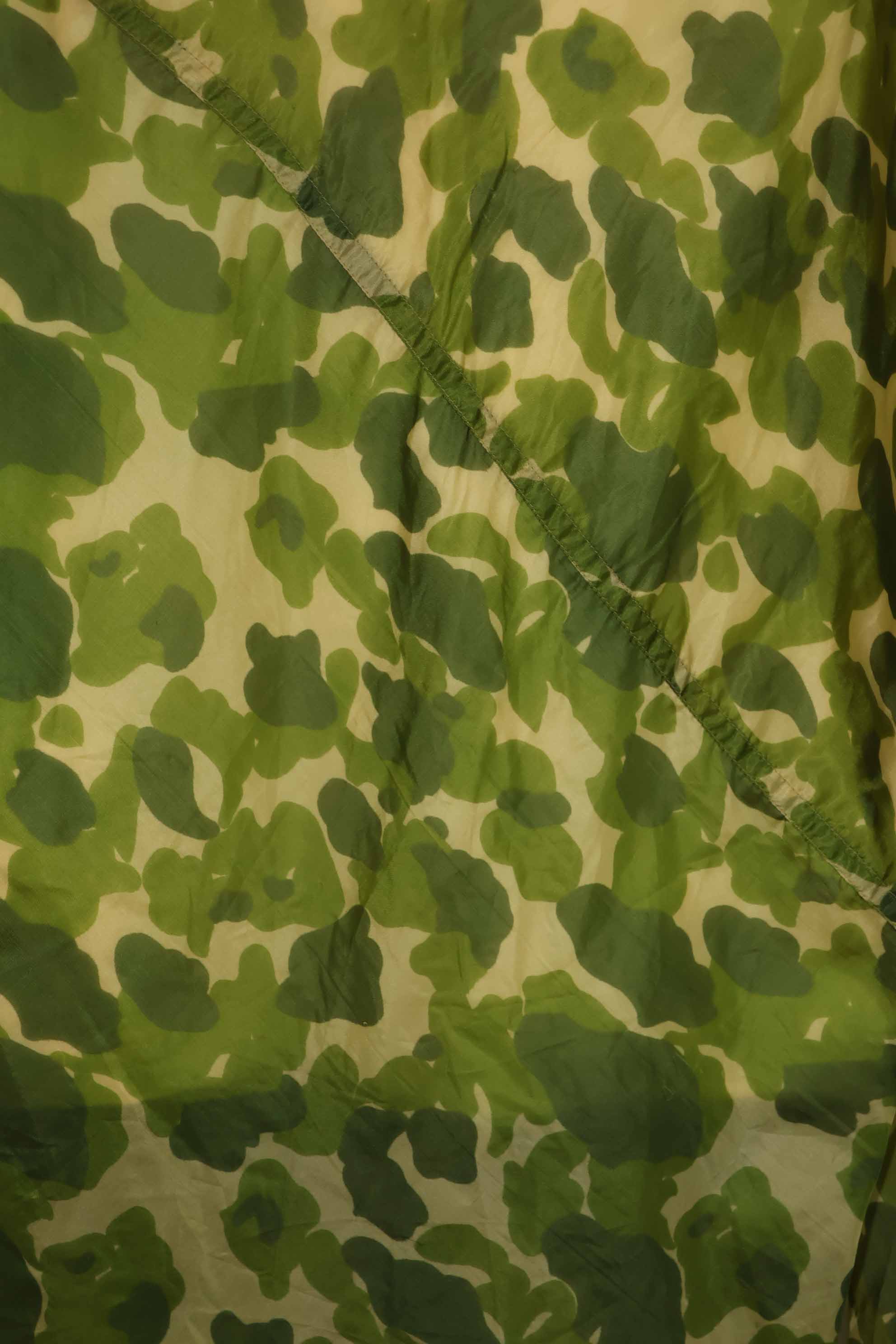 実物 ローカルメイド 特殊部隊現地調達品 パラシュートカモフラージュ プルオーバー 中古品