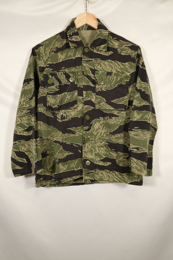 1960年代中頃 USカット 沖縄タイガー ライムグリーンカラー タイガーストライプ シャツ 中古品