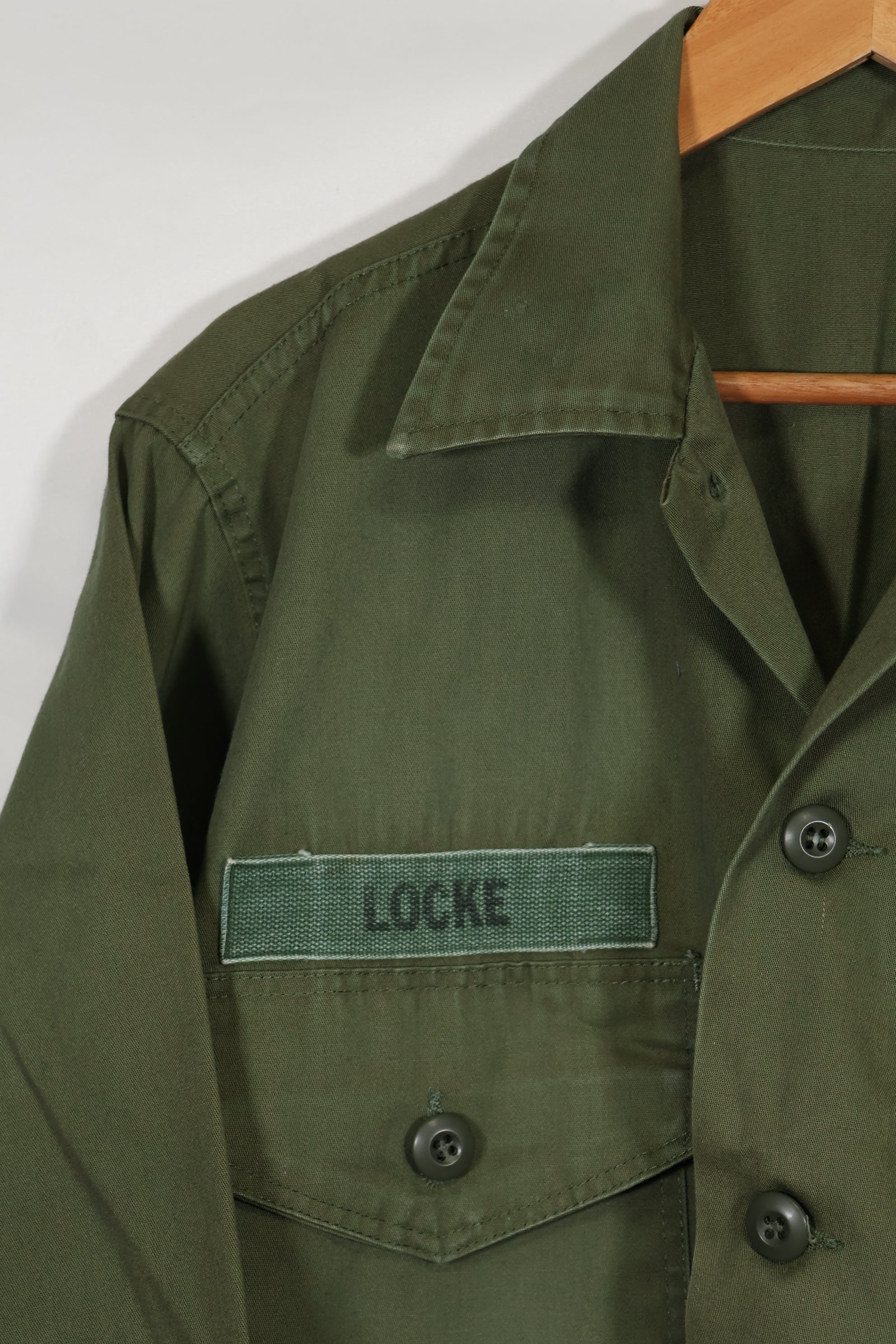 1960年代ロット OG-107 ユーティリティシャツ LOCKE 元SF隊員 放出 中古品 ノーアイロンシャツ A