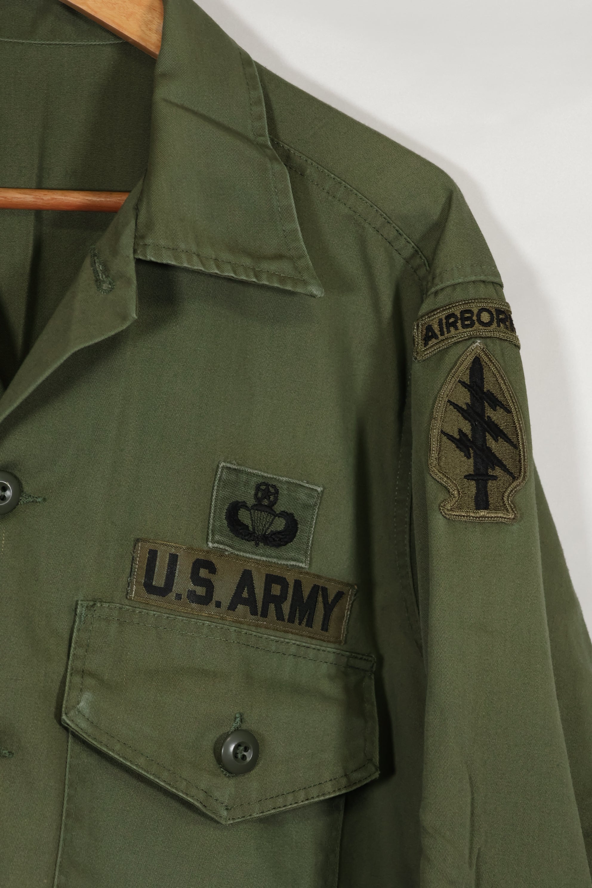 1960年代ロット OG-107 ユーティリティシャツ LOCKE 元SF隊員 放出 中古品 ノーアイロンシャツ A