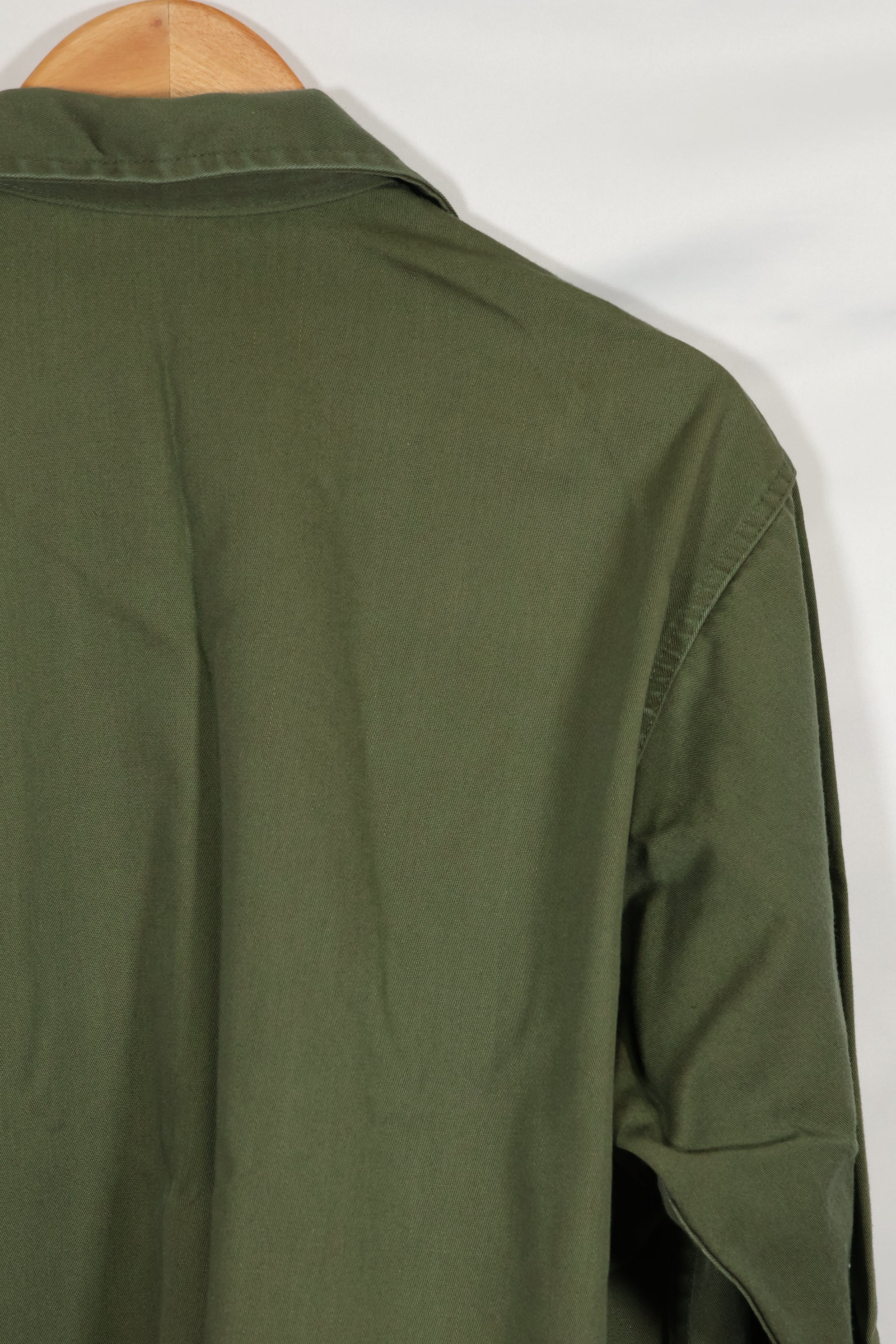 1960年代ロット OG-107 ユーティリティシャツ LOCKE 元SF隊員 放出 中古品 ノーアイロンシャツ A