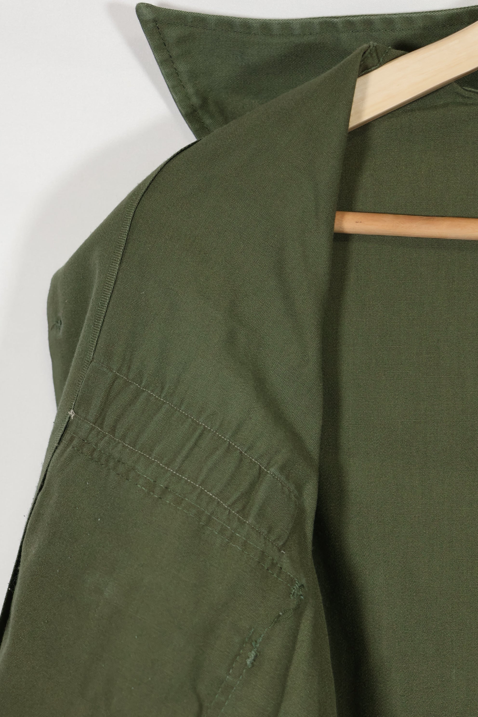 1960年代ロット OG-107 ユーティリティシャツ LOCKE 元SF隊員 放出 中古品 ノーアイロンシャツ B