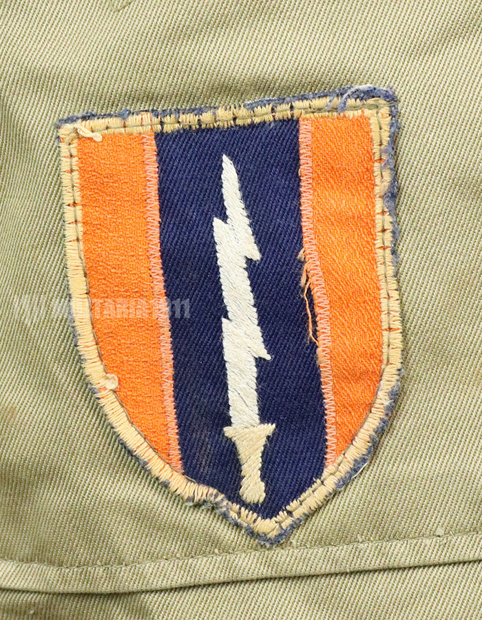 実物 アメリカ陸軍 コットンカーキシャツ サービスシャツ 階級章 パッチ付き 1st Signal Bde