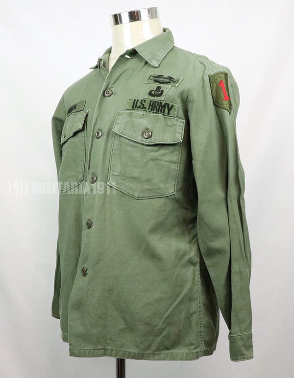 実物 アメリカ陸軍 ユーティリティシャツ OG-107  第一師団パッチなど徽章付(後付け)