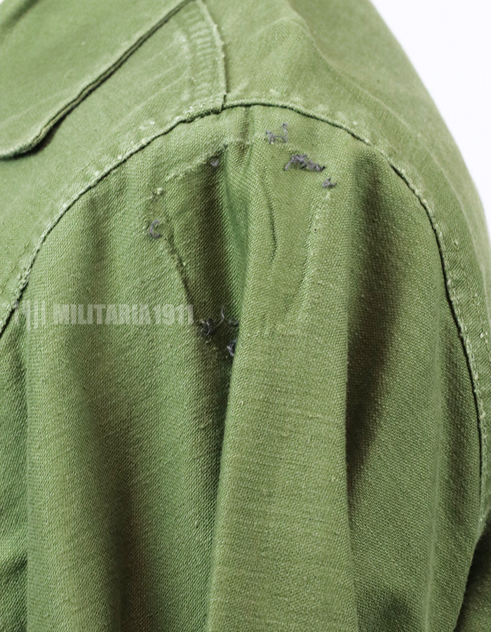 実物 ユーティリティシャツ OG-107  放出品 1970年代前半 戦中ロット US Army テープ付き