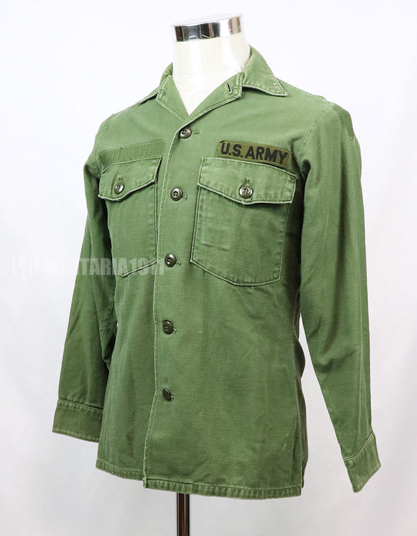 実物 ユーティリティシャツ OG-107  放出品 1970年代前半 戦中ロット US Army テープ&部隊パッチ付き