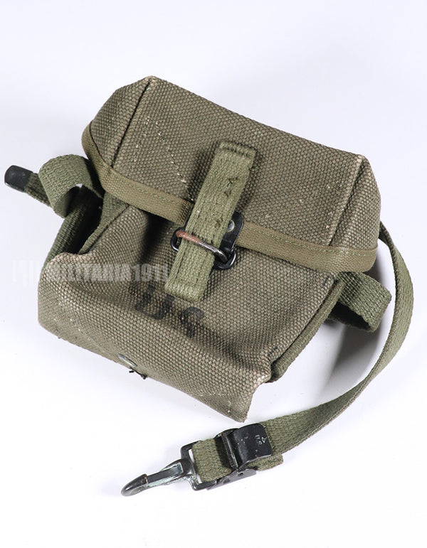 実物 アメリカ軍 M16 A1 20連マガジン アーモポーチ ほぼ未使用品