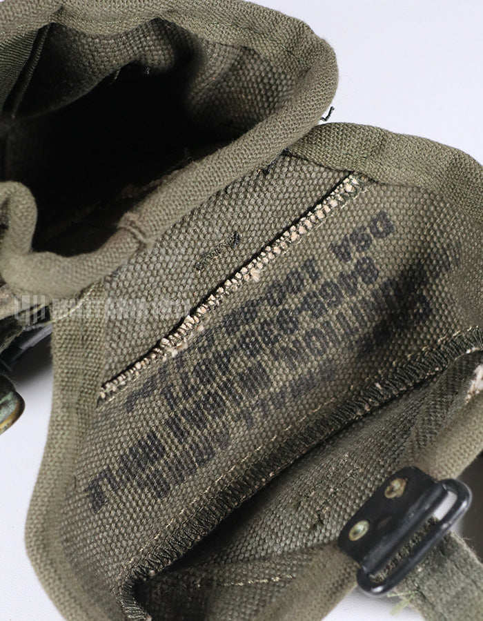 実物 アメリカ軍 M16 A1 20連マガジン アーモポーチ ほぼ未使用品