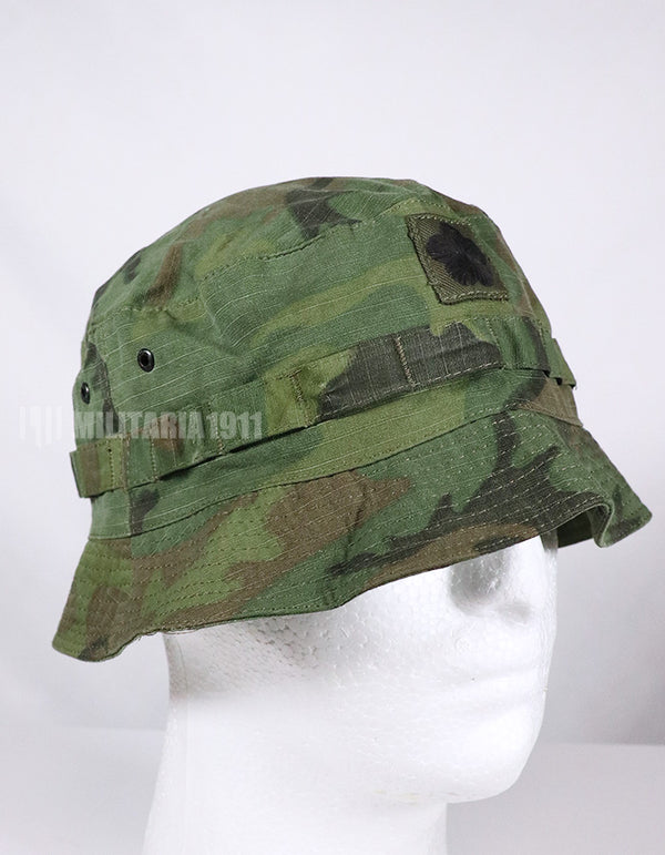 レプリカ ERDL ショートブリムブーニーハット ARVN 階級章付き