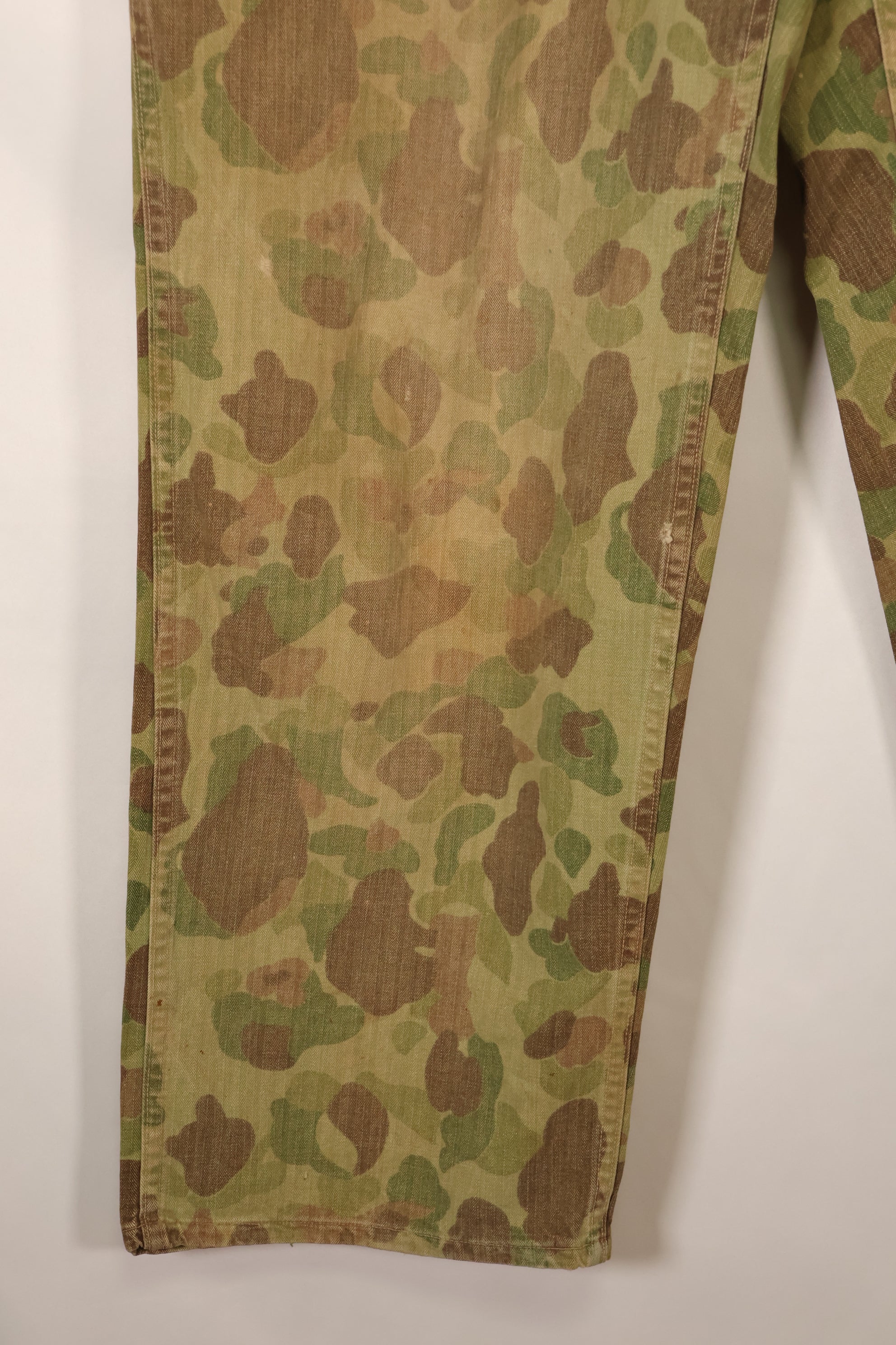 1940年代　WWII　USMC　P-44　フロッグスキン迷彩　HBTパンツ　中古品