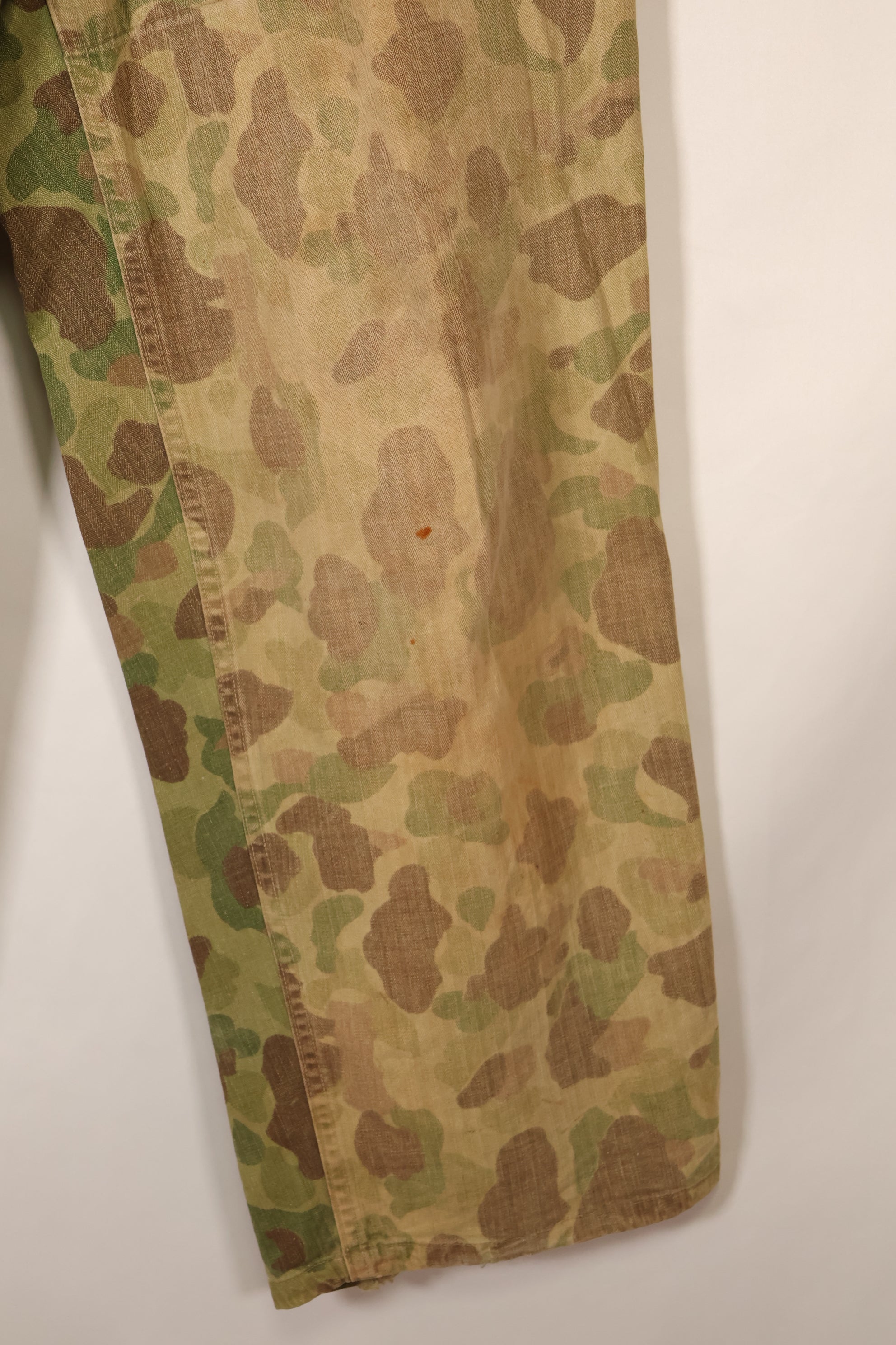 1940年代　WWII　USMC　P-44　フロッグスキン迷彩　HBTパンツ　中古品
