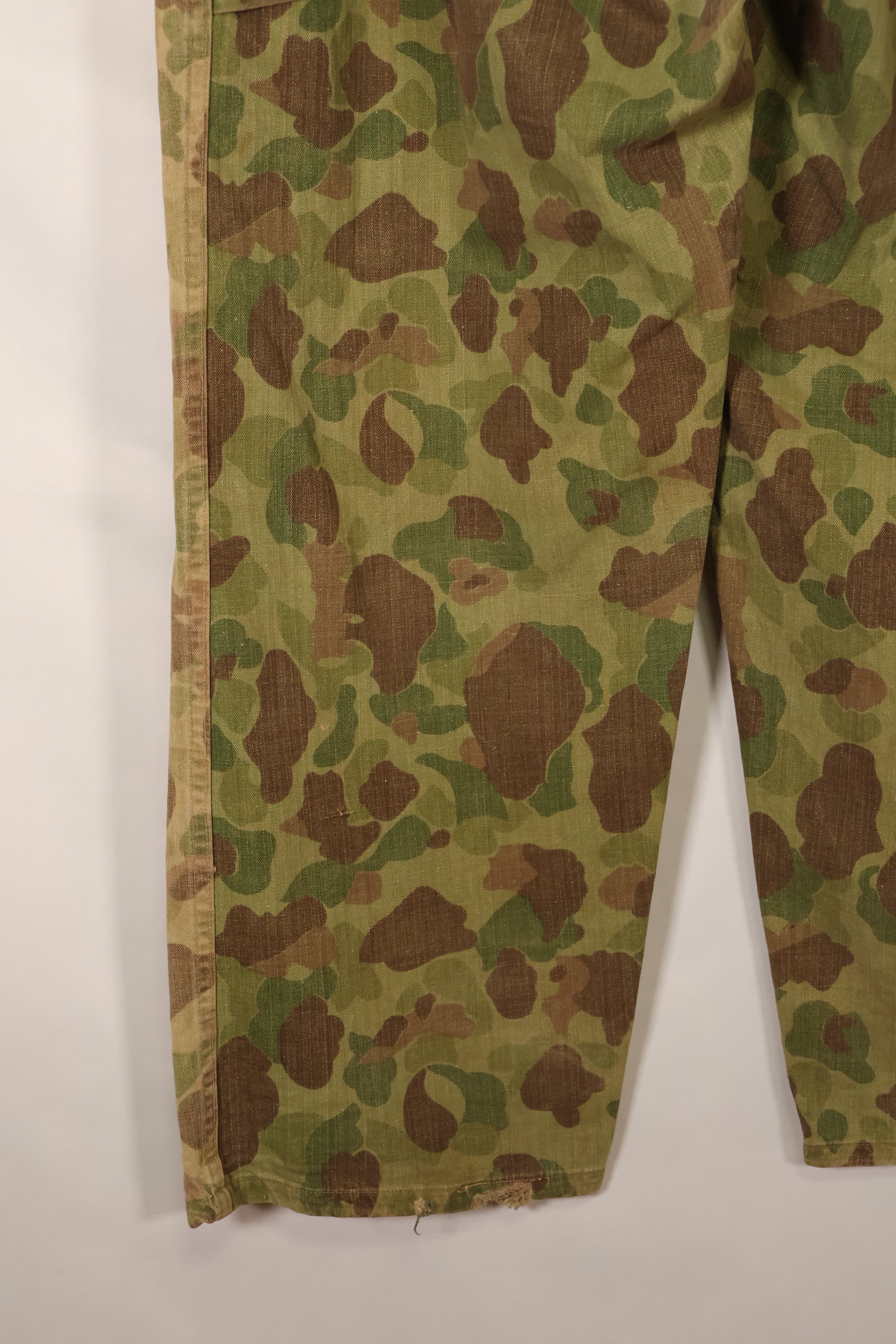 1940年代　WWII　USMC　P-44　フロッグスキン迷彩　HBTパンツ　中古品