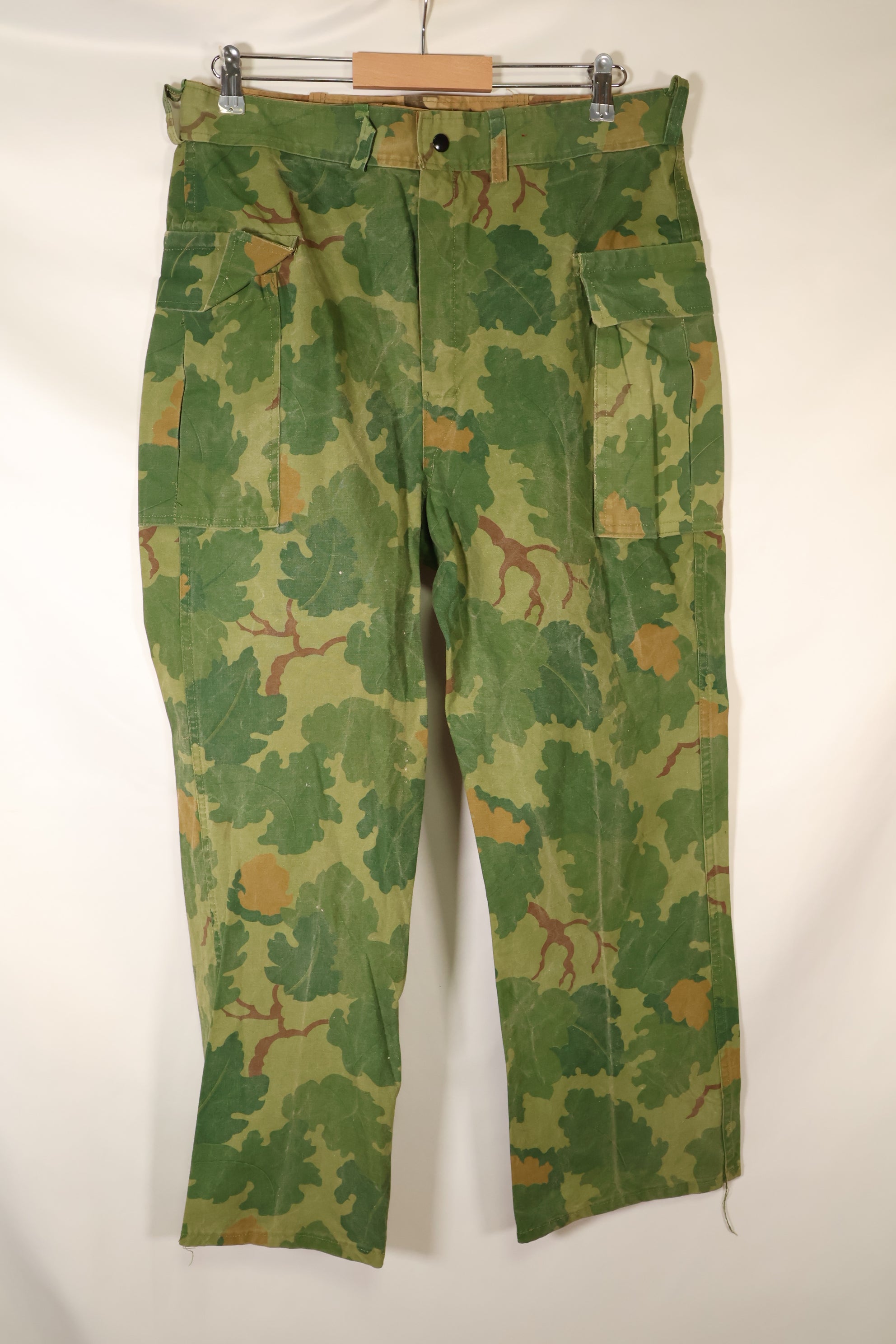 1960年代後半〜70年代前半頃　個人調達品　ミッチェル迷彩　USMC　WWII HBTパンツカット　リバーシブルパンツ　中古品