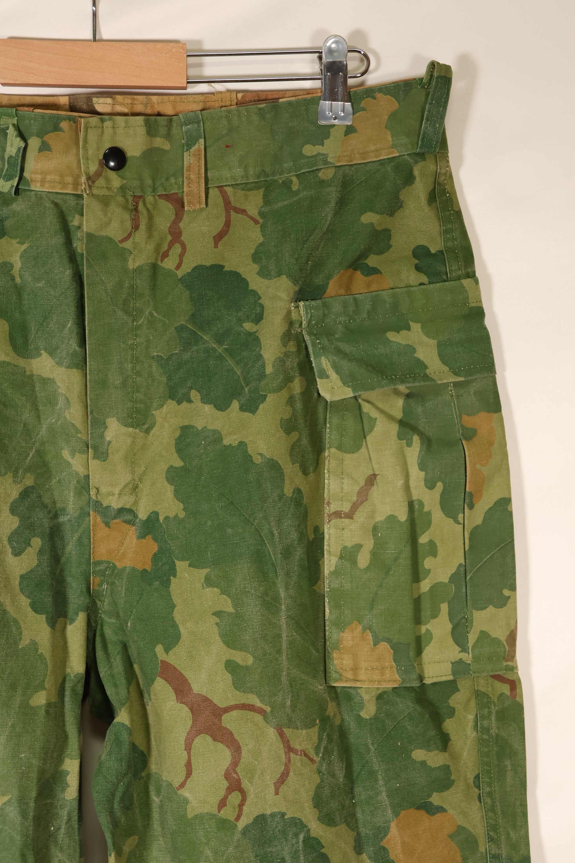 1960年代後半〜70年代前半頃　個人調達品　ミッチェル迷彩　USMC　WWII HBTパンツカット　リバーシブルパンツ　中古品