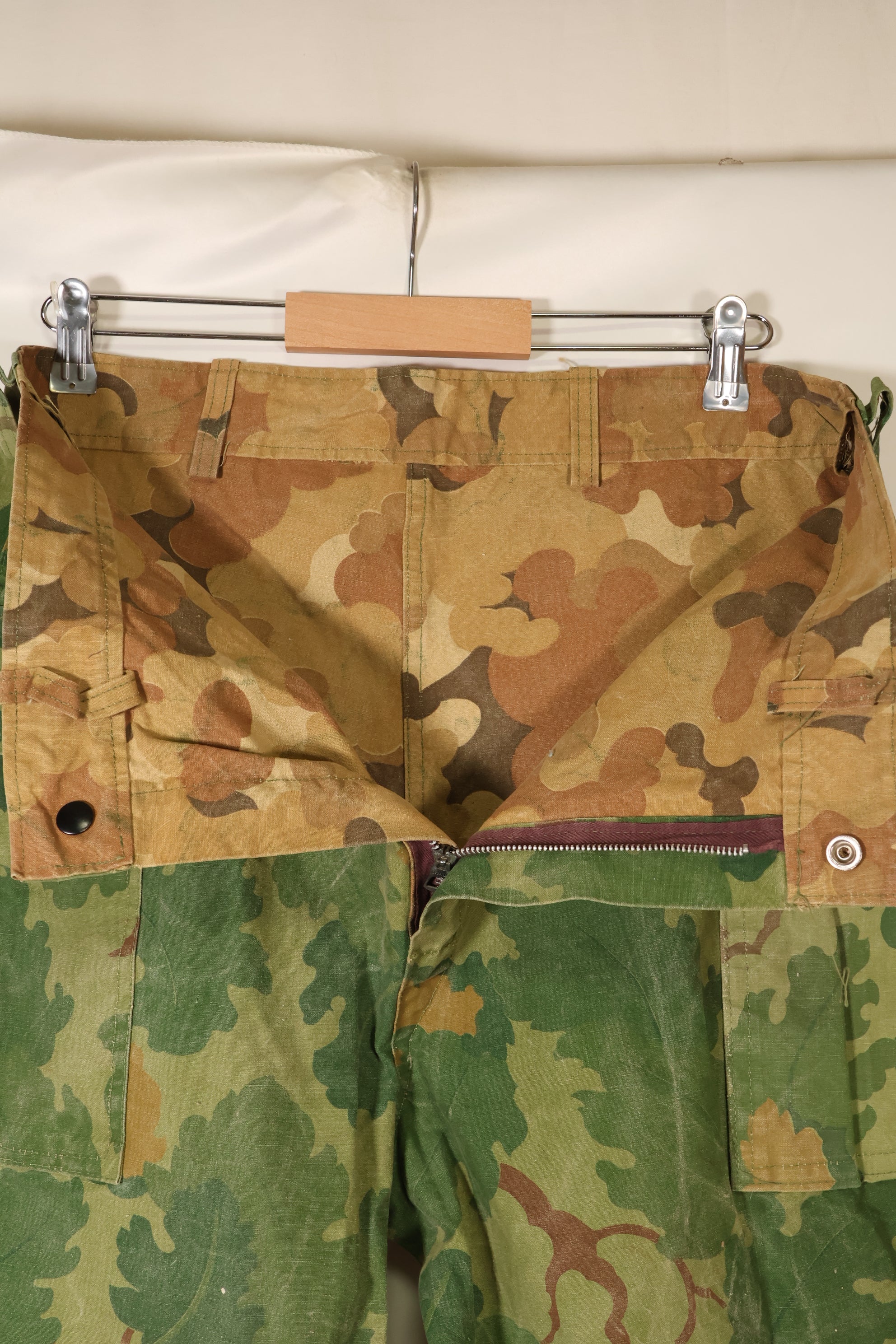 1960年代後半〜70年代前半頃　個人調達品　ミッチェル迷彩　USMC　WWII HBTパンツカット　リバーシブルパンツ　中古品