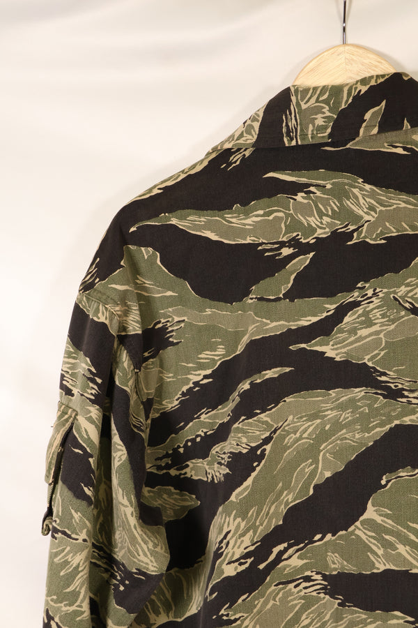 1960年代中頃　US-L　沖縄タイガーパターン　タイガーストライプ USカットシャツ　中古品