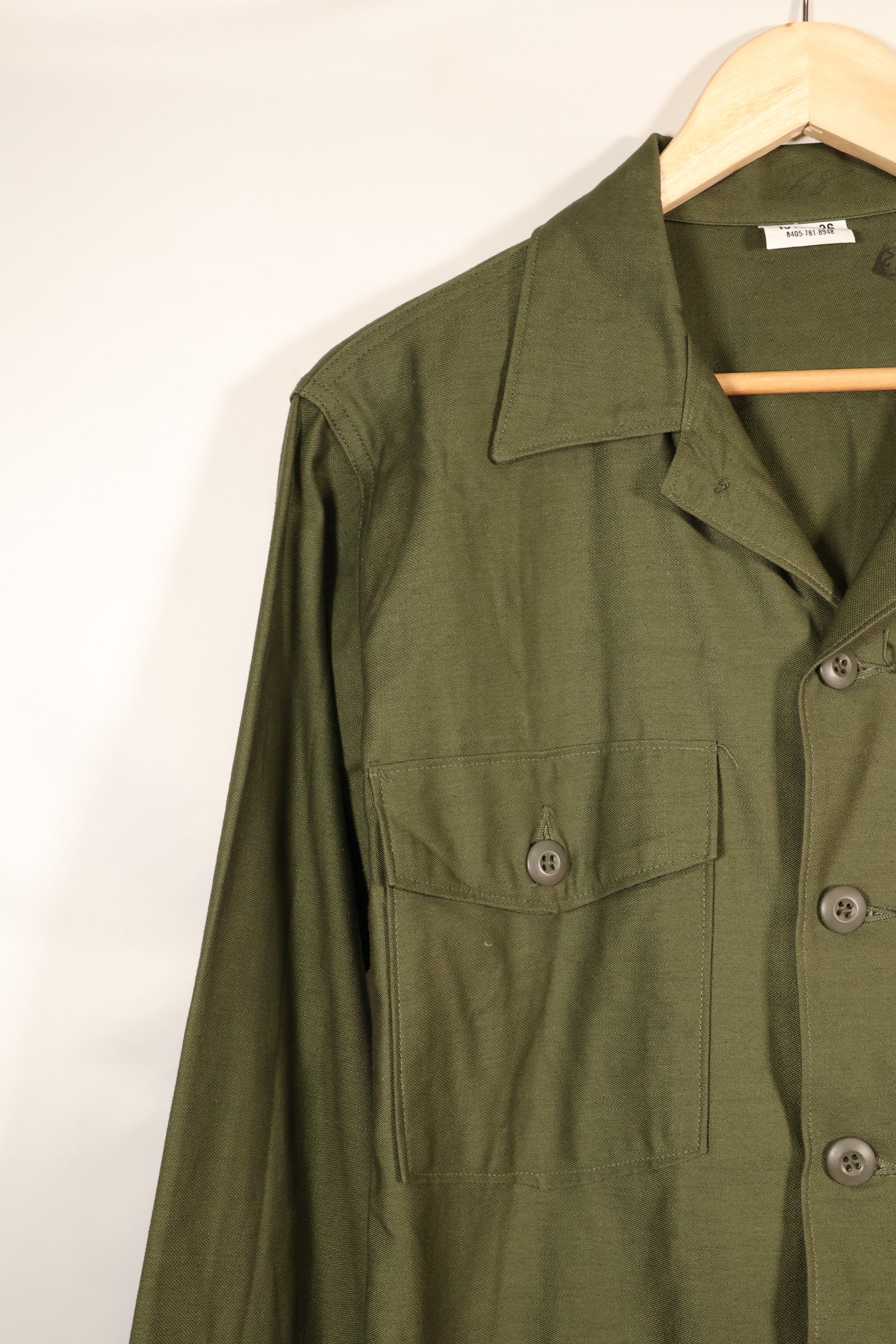 1960年代中頃　16 1/2 x 36　アメリカ陸軍　OG-107 ユーティリティシャツ　ほぼ未使用品
