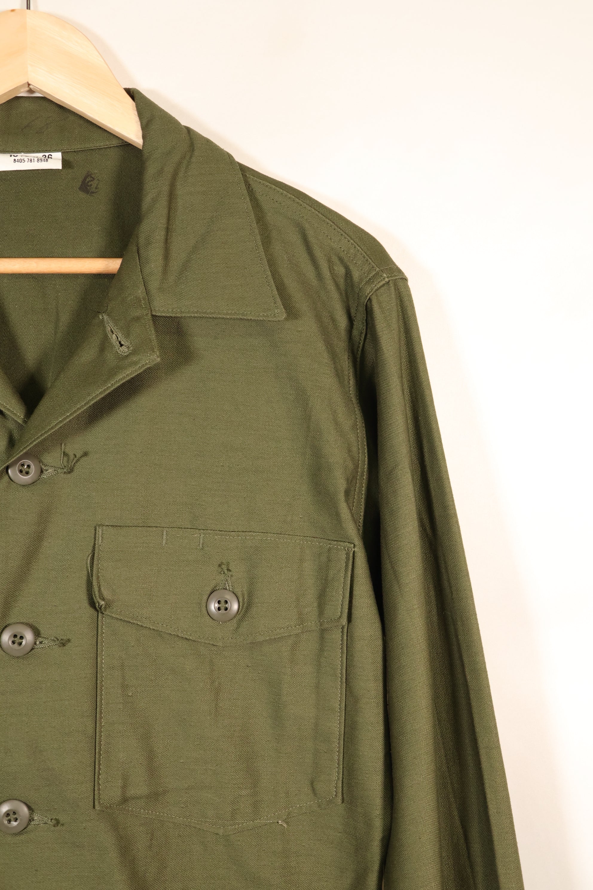 1960年代中頃　16 1/2 x 36　アメリカ陸軍　OG-107 ユーティリティシャツ　ほぼ未使用品