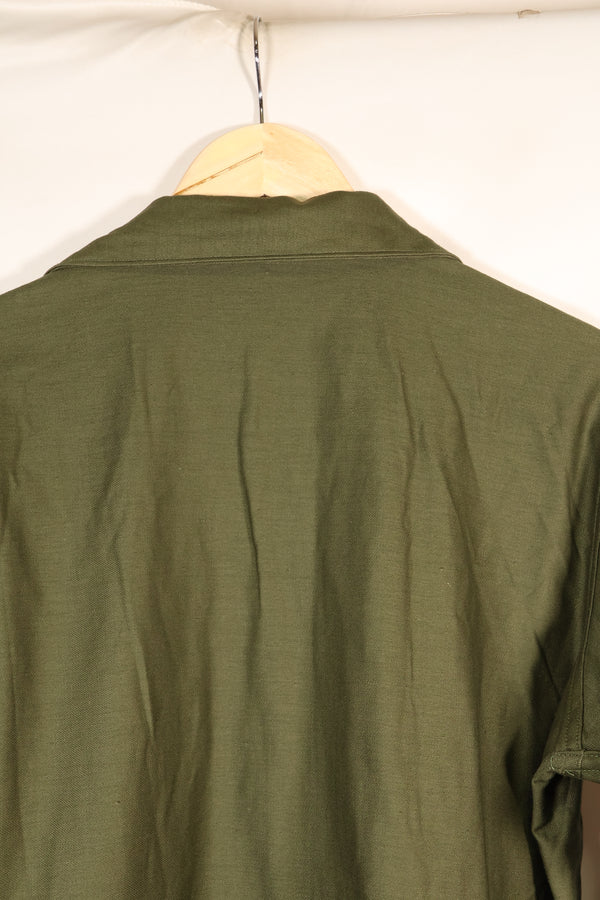 1960年代中頃　16 1/2 x 36　アメリカ陸軍　OG-107 ユーティリティシャツ　ほぼ未使用品
