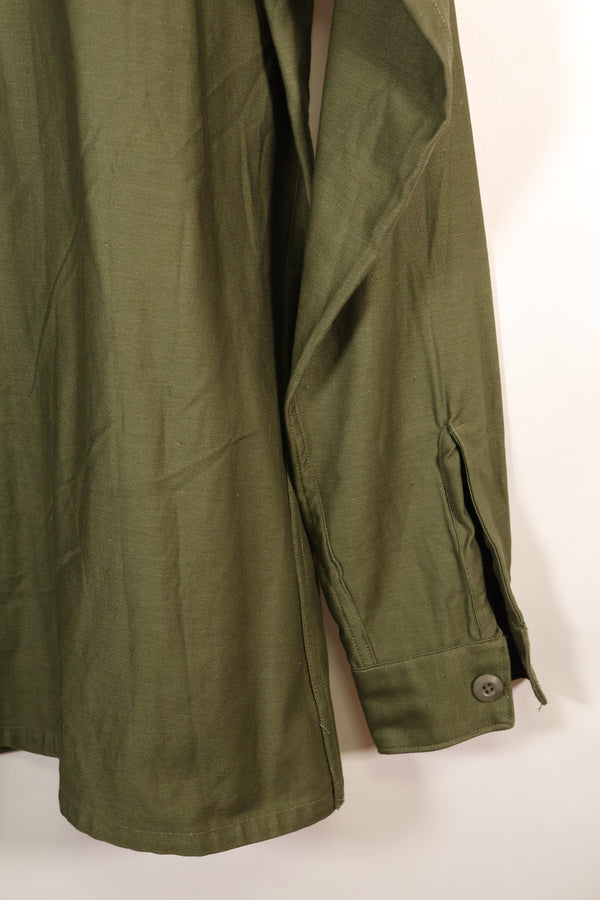1960年代中頃　16 1/2 x 36　アメリカ陸軍　OG-107 ユーティリティシャツ　ほぼ未使用品