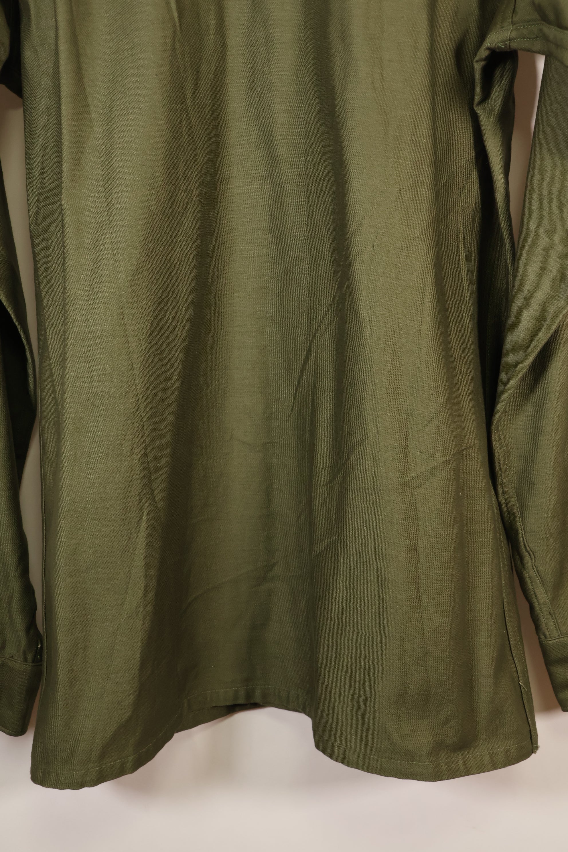 1960年代中頃　16 1/2 x 36　アメリカ陸軍　OG-107 ユーティリティシャツ　ほぼ未使用品