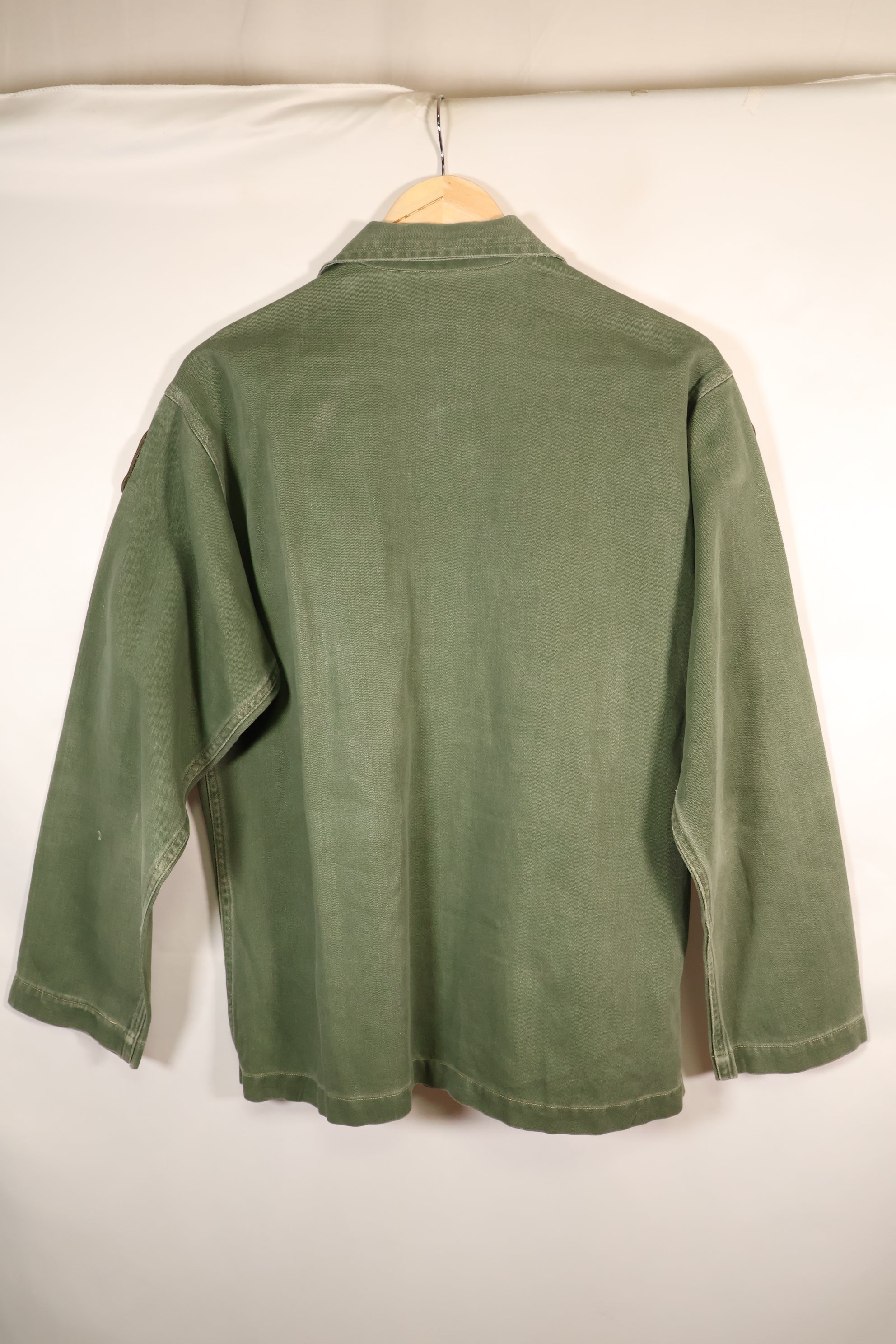 1960年代　推定 SMALL　OG-107　ユーティリティシャツ　パッチ付き　中古品