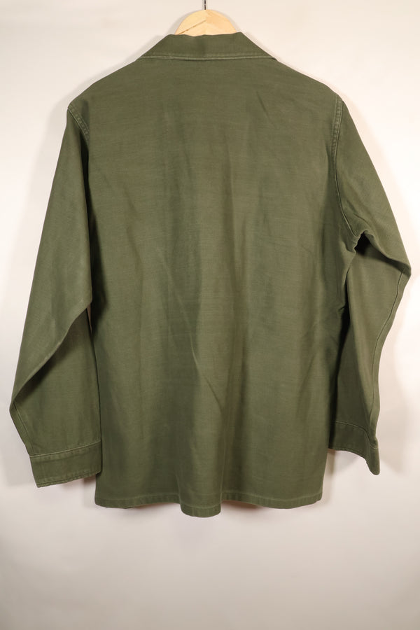 1972年契約　15 1/2 x 33　OG-107　ユーティリティシャツ　パッチ付き　中古品