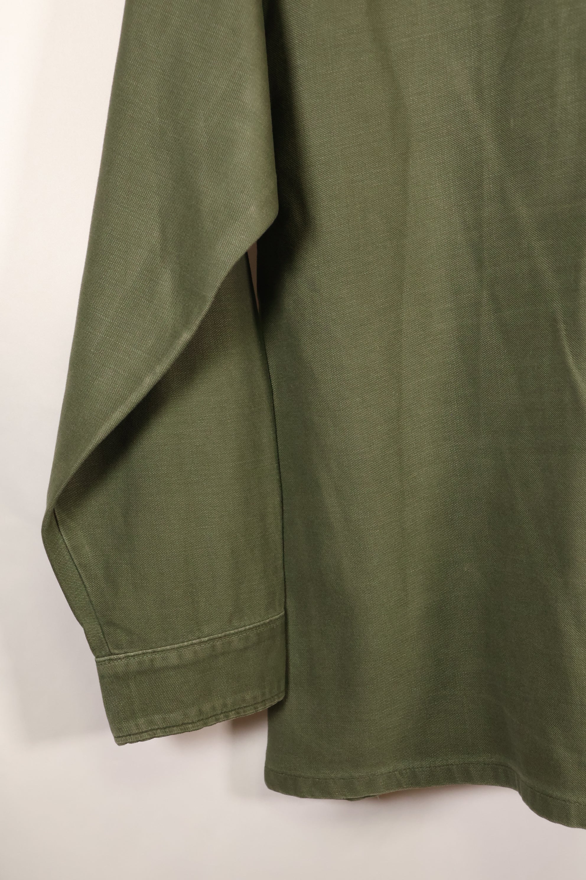 1972年契約　15 1/2 x 33　OG-107　ユーティリティシャツ　パッチ付き　中古品