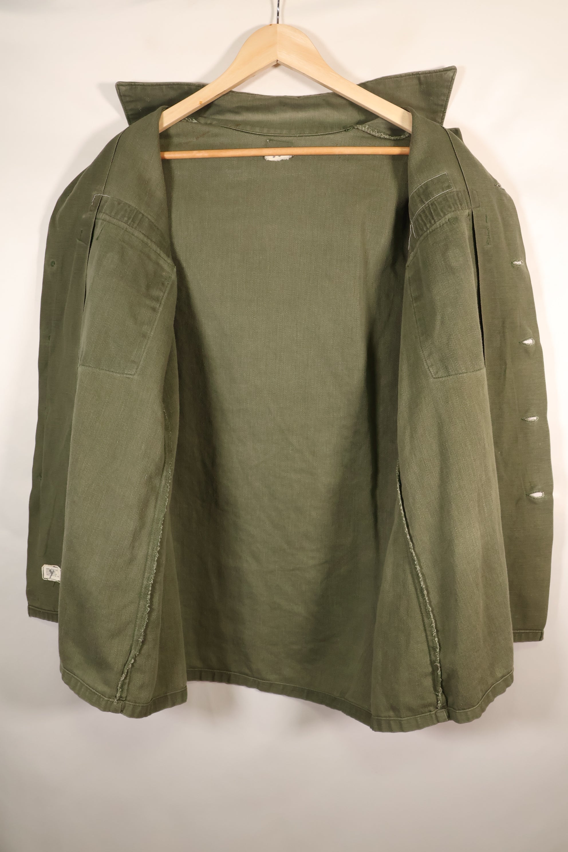 1960年代後半契約　16 1/2 x 32　OG-107　ユーティリティシャツ　パッチ付き　中古品