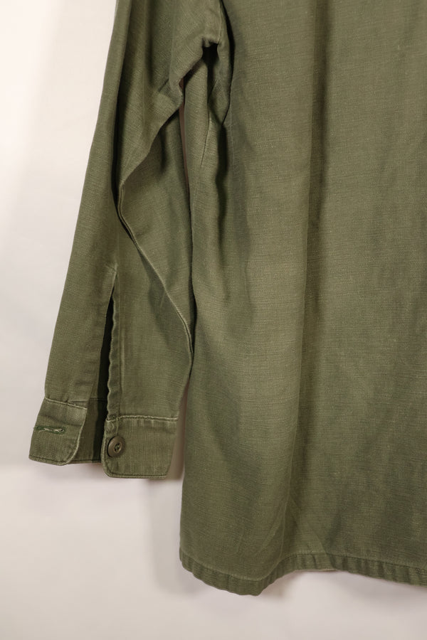 1960年代後半契約　16 1/2 x 32　OG-107　ユーティリティシャツ　パッチ付き　中古品