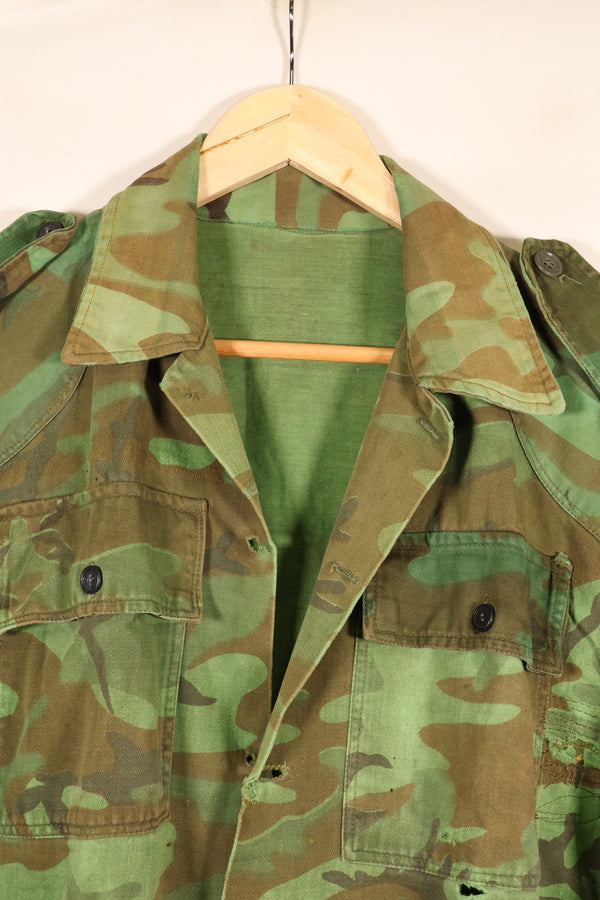 1970年代前半　大きめサイズ　ARVN　南ベトナム空挺師団　リーフ迷彩　シャツ　補修あり　中古品