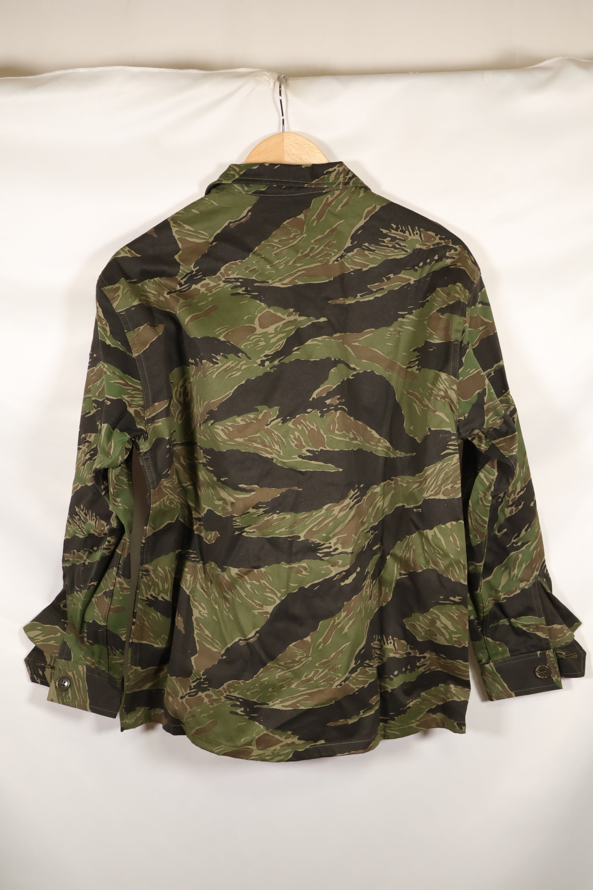 1970年代　DAJB09 契約タグ付き　日本製　タイガーストライプ　上下セット　未使用品　