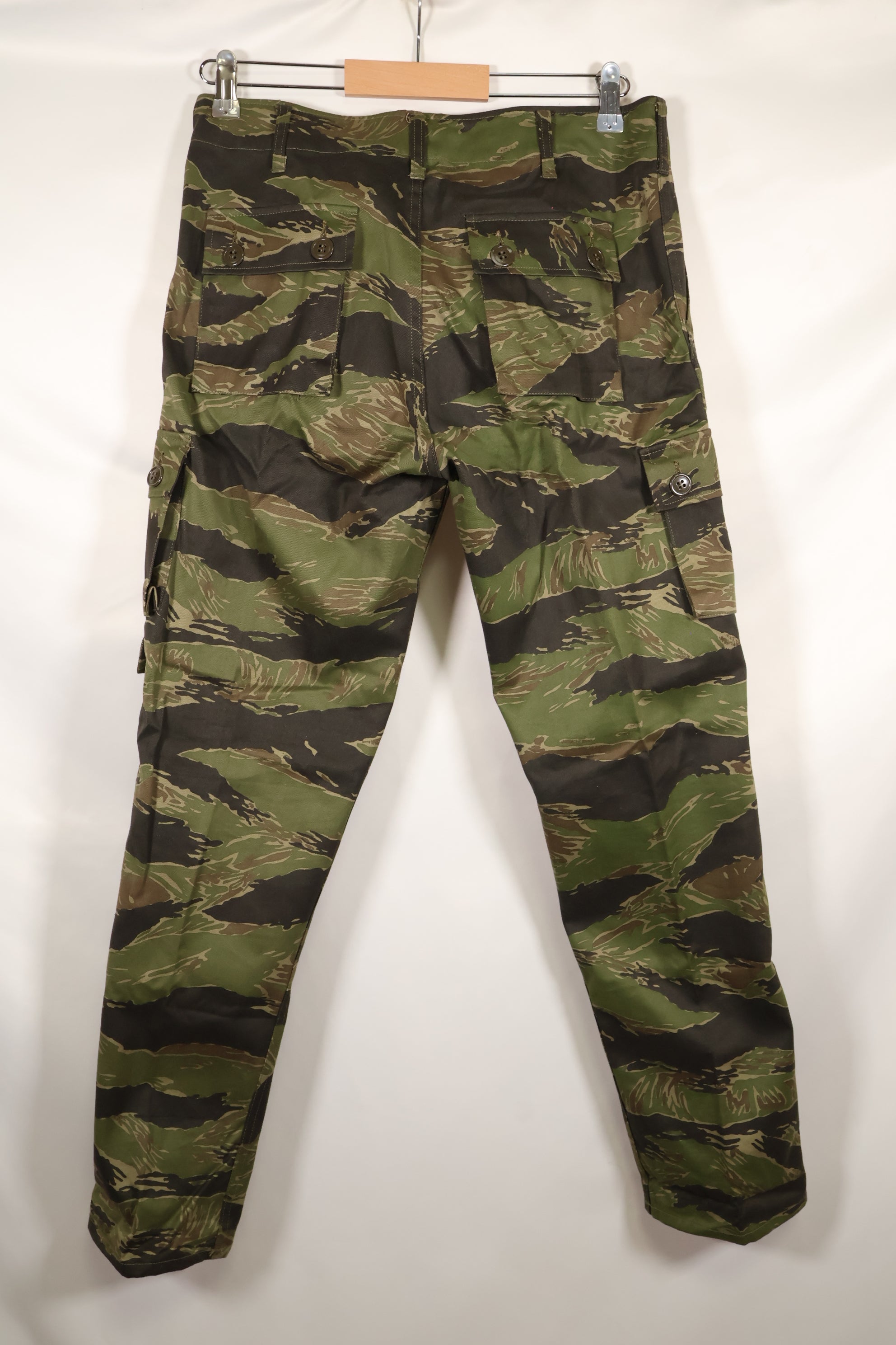 1970年代　DAJB09 契約タグ付き　日本製　タイガーストライプ　上下セット　未使用品　